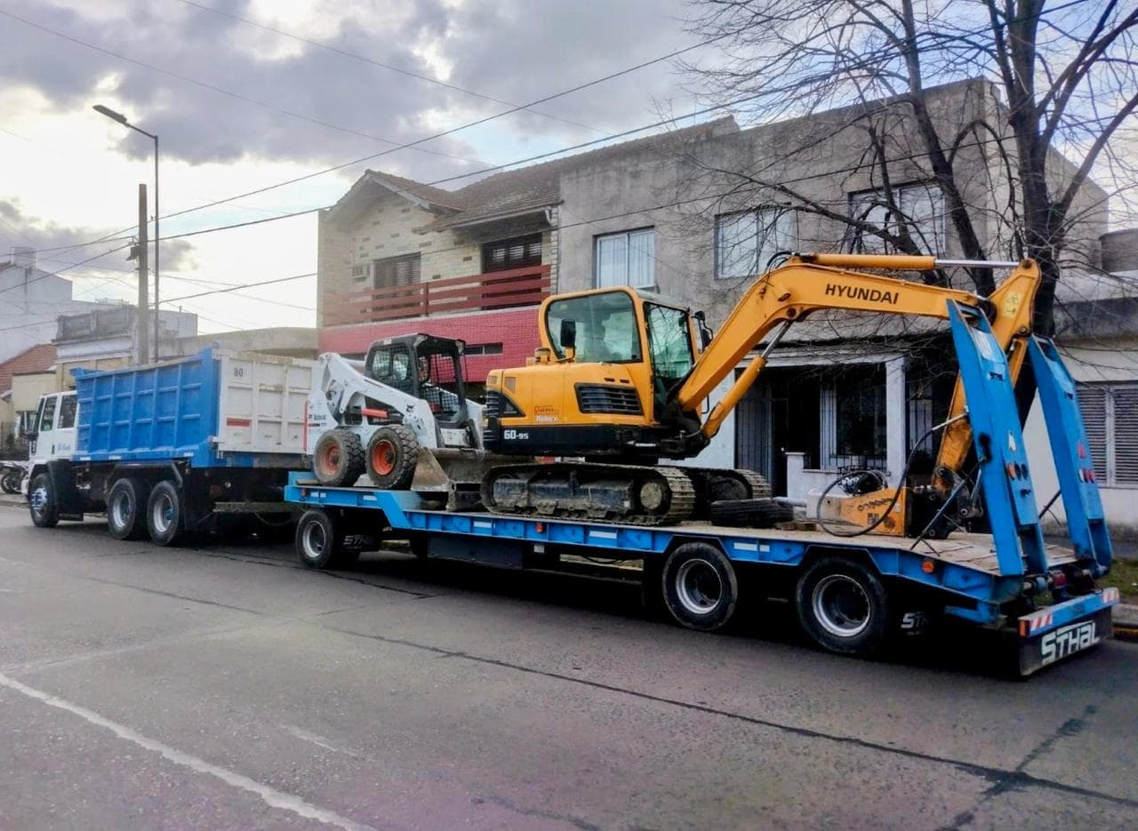 Equipo de demolición trabajando - D.F.B. Demoliciones zona sur